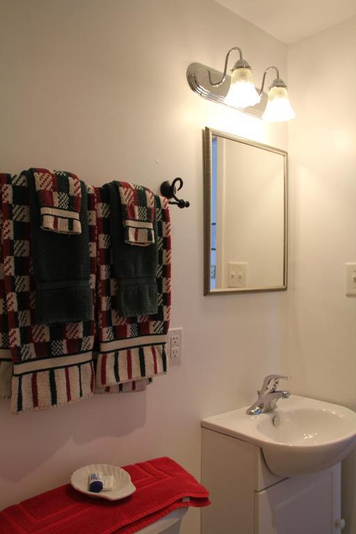 شمال سيدني At The Harbourfront B & B الغرفة الصورة